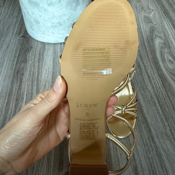 J. Crew Skinny-strap knotted Metallic Gold Strappy Block Heel Sandals size 6 - Picture 5 of 7